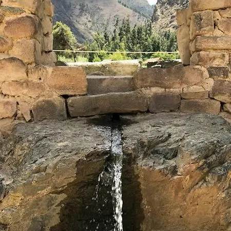 Kukuli Castillo Inka Hospedaje